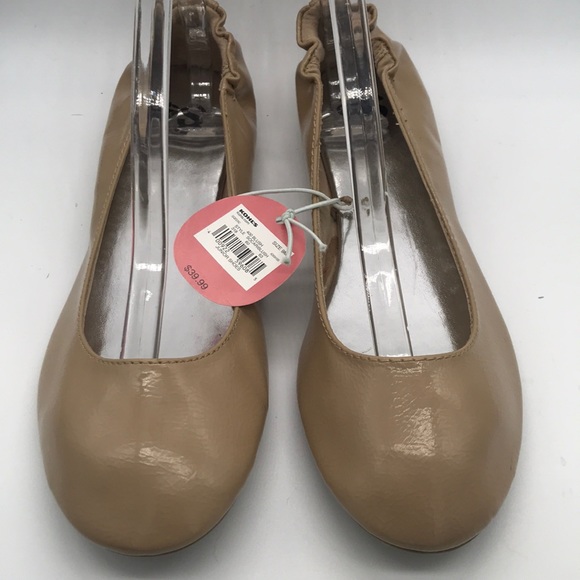 SO - NWT Ballet Flats - Sz 9 Tan